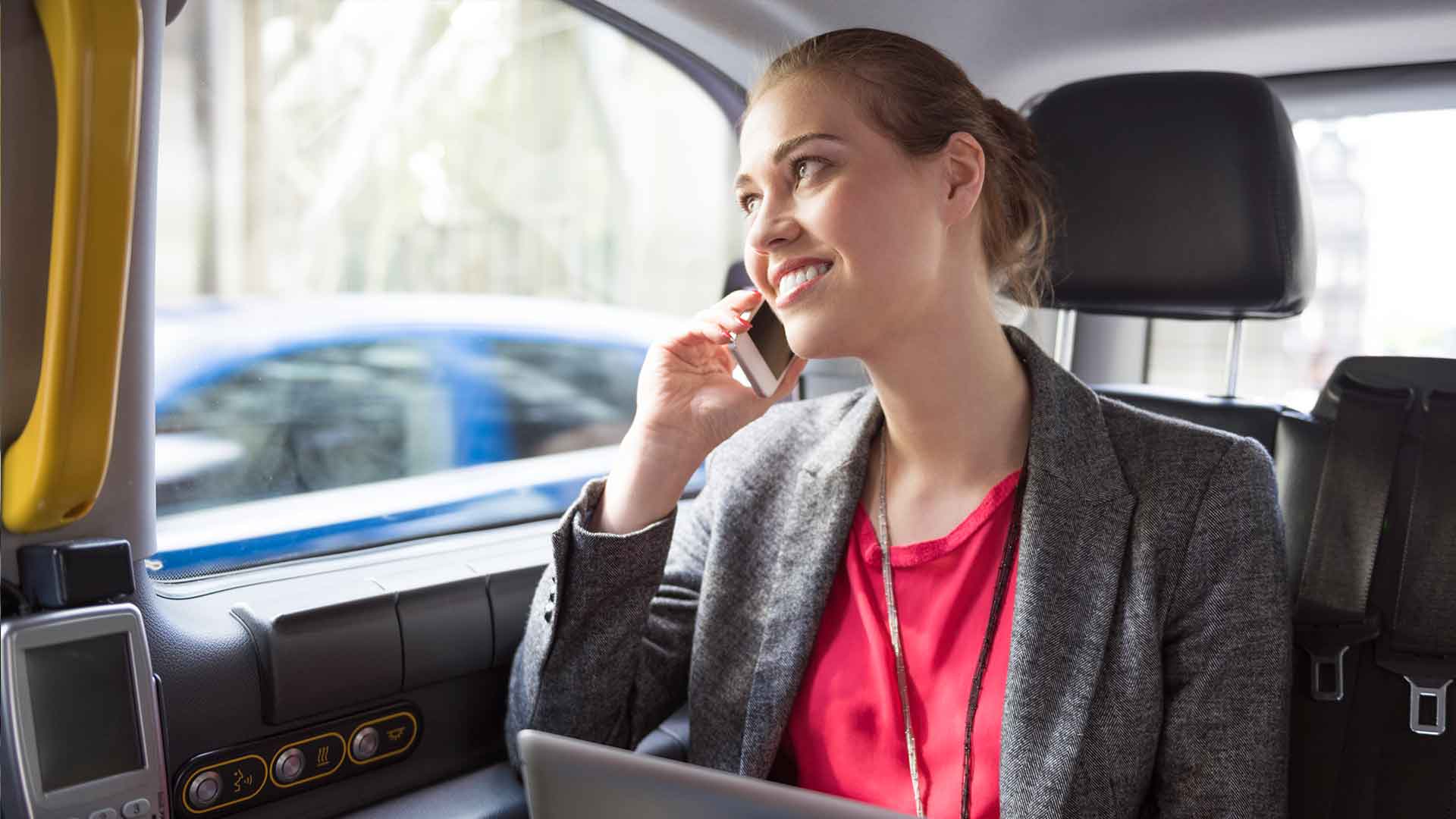 17 Taksi 0234 ile şehir dışı taksi ve transfer hizmeti. Konforlu, güvenli ve zamanında ulaşım için hemen bizimle iletişime geçin.